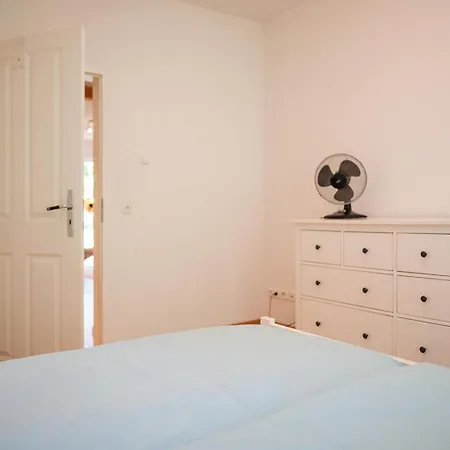 Gelbe Haus Apartament *